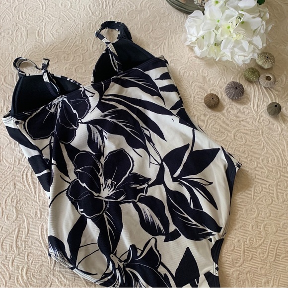 One Piece Swimsuit Swimwear Women Size 12 Black Floral Bathers Unbranded NWOT - Picture 6 of 9